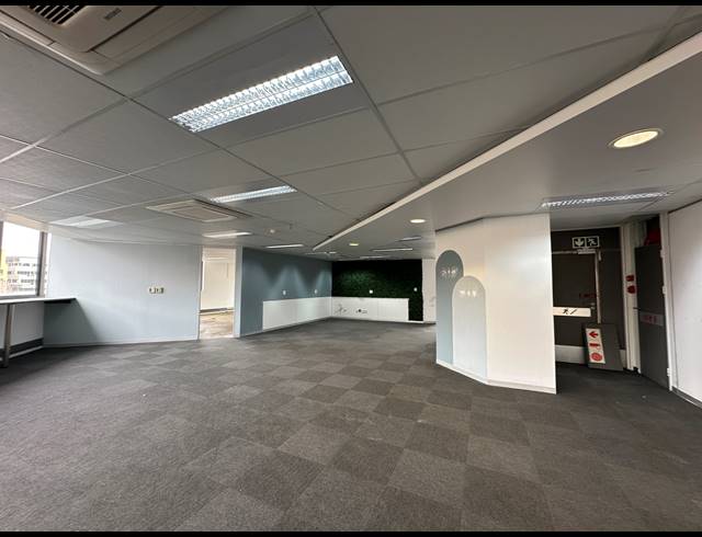752.60M² OFFICE TO LET IN CENTURION CENTRAL